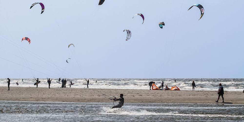 Haus-Duewelswarft-Whg-Delphin Apartment Sankt Peter-Ording Bagian luar foto